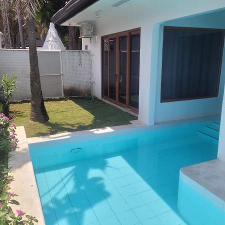 Jay'S Villa B Angeles Exterior photo