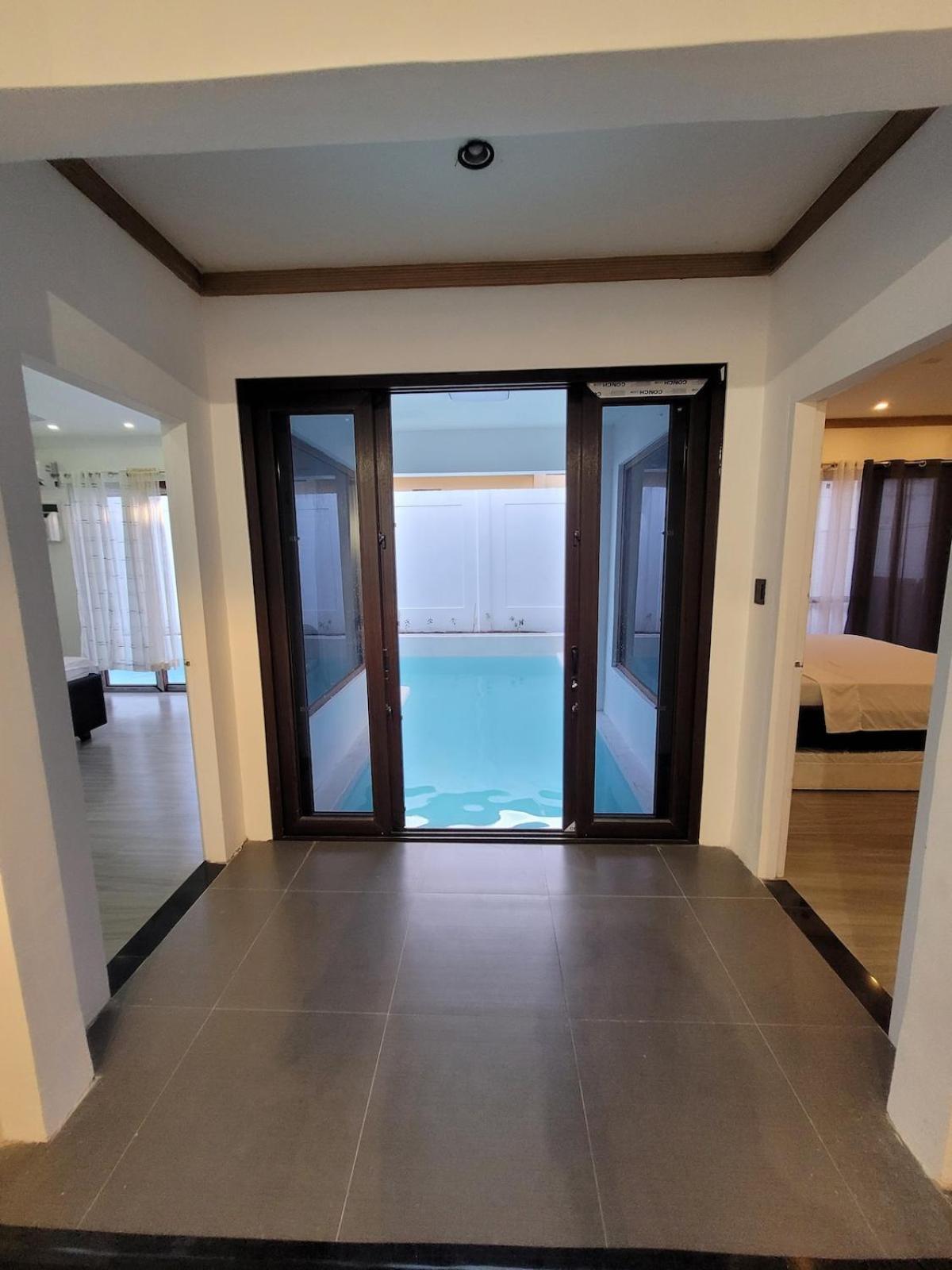 Jay'S Villa B Angeles Exterior photo