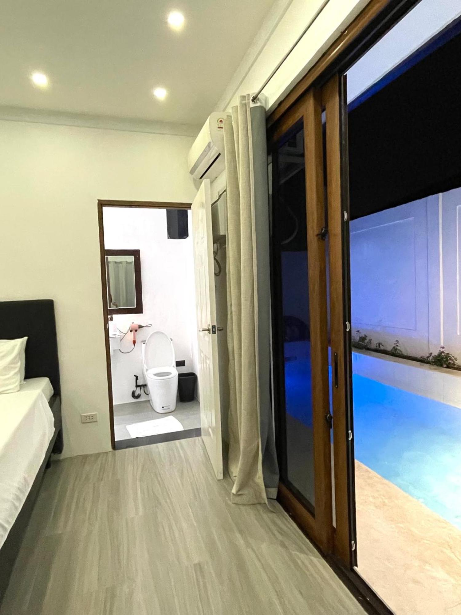 Jay'S Villa B Angeles Exterior photo