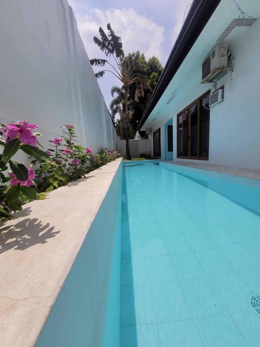 Jay'S Villa B Angeles Exterior photo