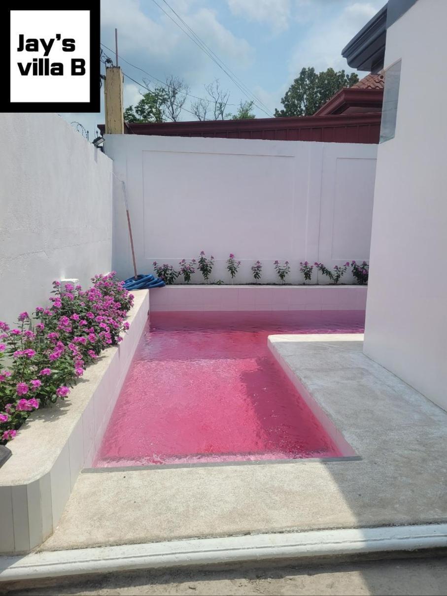 Jay'S Villa B Angeles Exterior photo